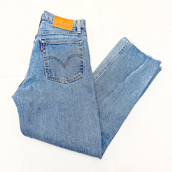 Levi’s Wedgie Straight Button Fly Denim Jeans Ripped Raw Hem Size 25 - Picture 9 of 9